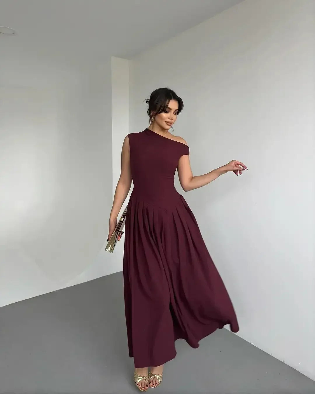 Robe longue cintrée à col incliné sans bretelles pour femmes, monochromatique, taille en fibre, robe trapèze, vêtements pour femmes, nouvelle mode, printemps, été, 2025