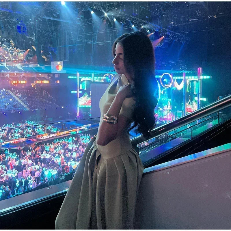 Robe longue cintrée à col incliné sans bretelles pour femmes, monochromatique, taille en fibre, robe trapèze, vêtements pour femmes, nouvelle mode, printemps, été, 2025