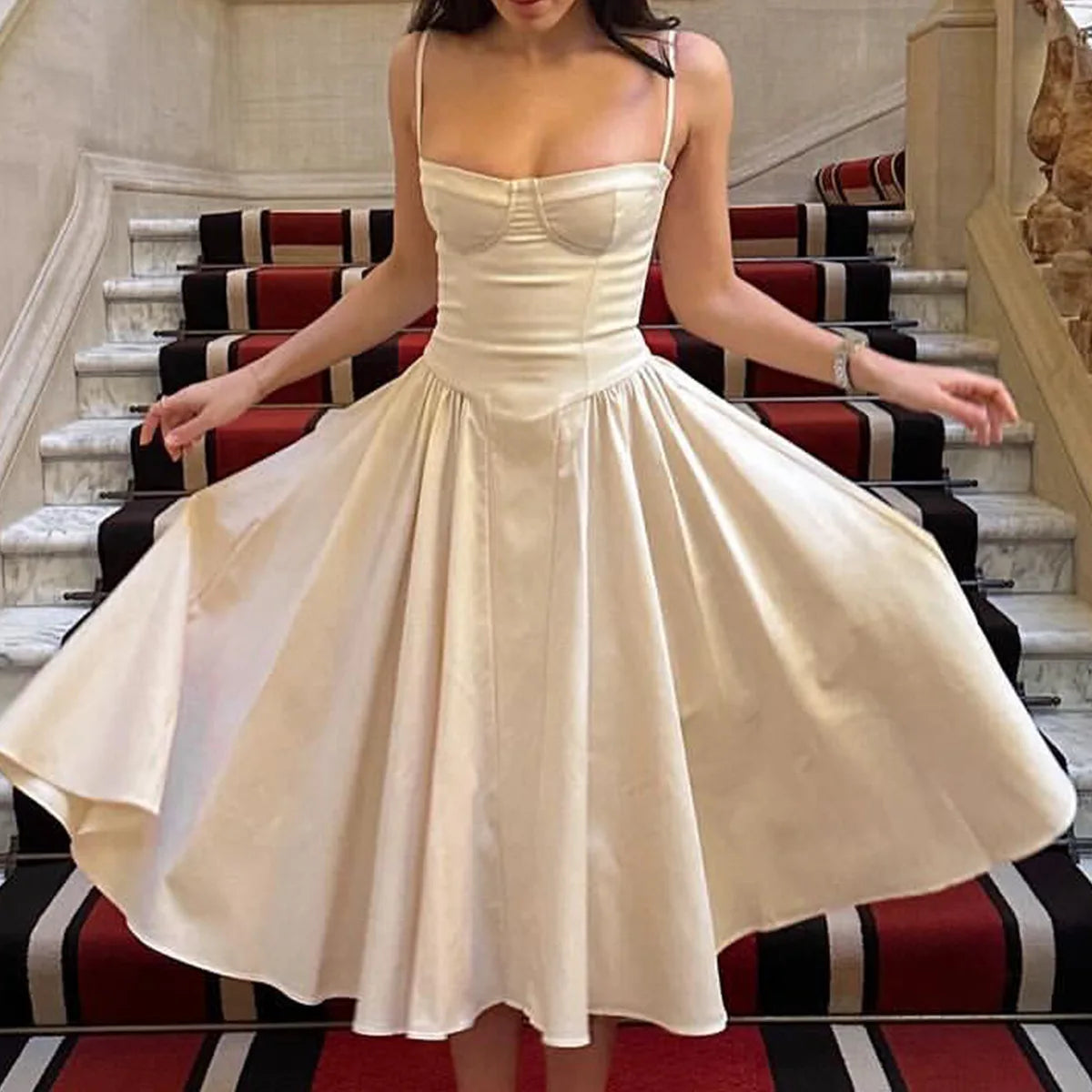 Suninheart Spaghetti sangle robes de soirée d'été 2025 nouveautés Fit et Flare robe mi-longue élégante robe de Date de nuit rouge