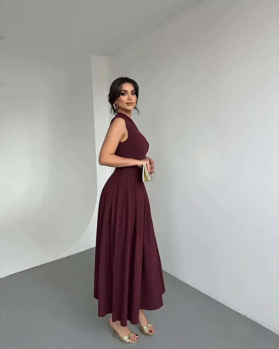 Robe longue cintrée à col incliné sans bretelles pour femmes, monochromatique, taille en fibre, robe trapèze, vêtements pour femmes, nouvelle mode, printemps, été, 2025