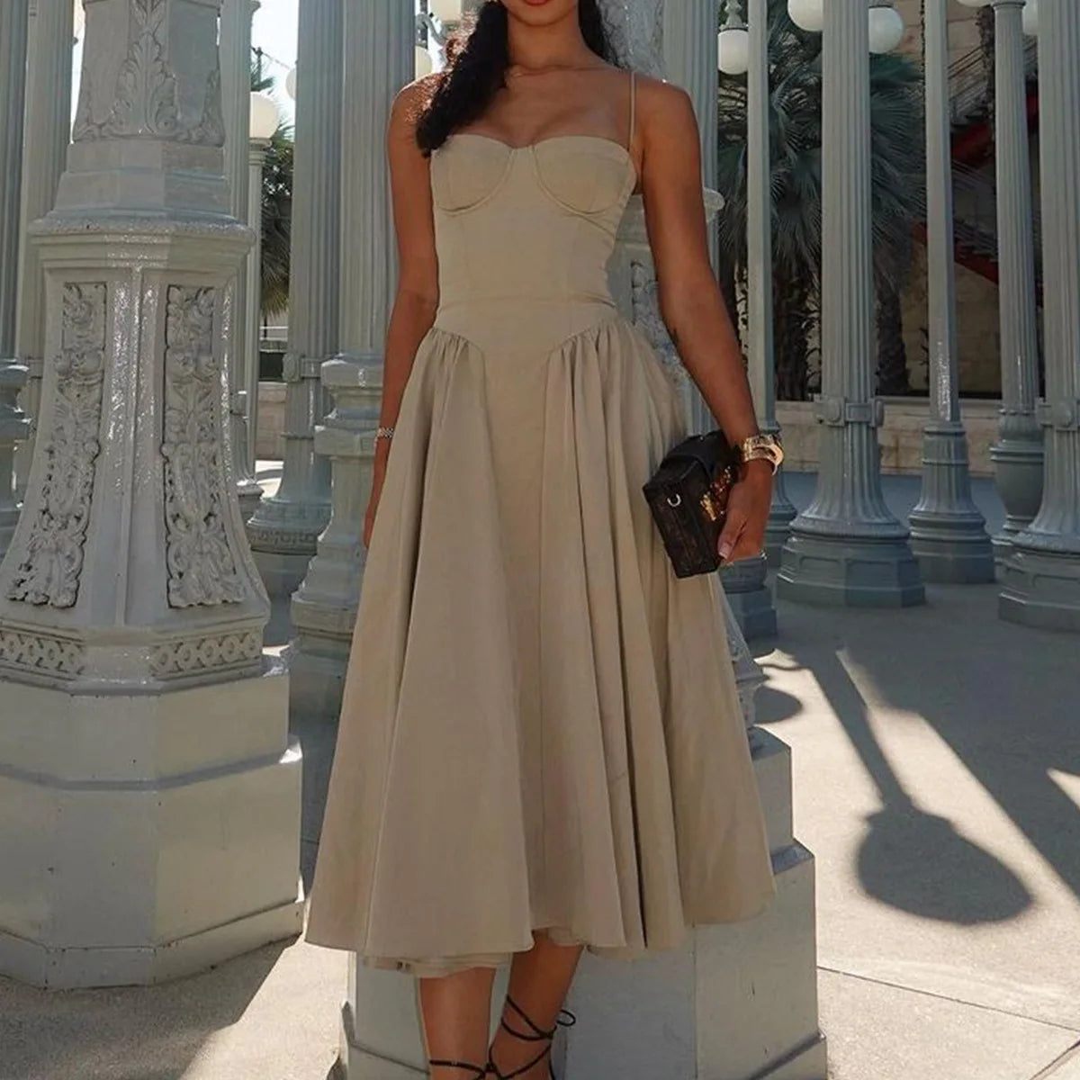 Suninheart Spaghetti sangle robes de soirée d'été 2025 nouveautés Fit et Flare robe mi-longue élégante robe de Date de nuit rouge