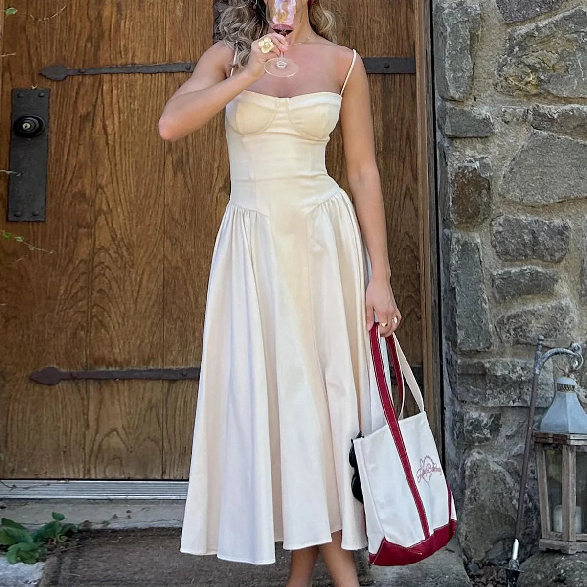 Suninheart Spaghetti sangle robes de soirée d'été 2025 nouveautés Fit et Flare robe mi-longue élégante robe de Date de nuit rouge