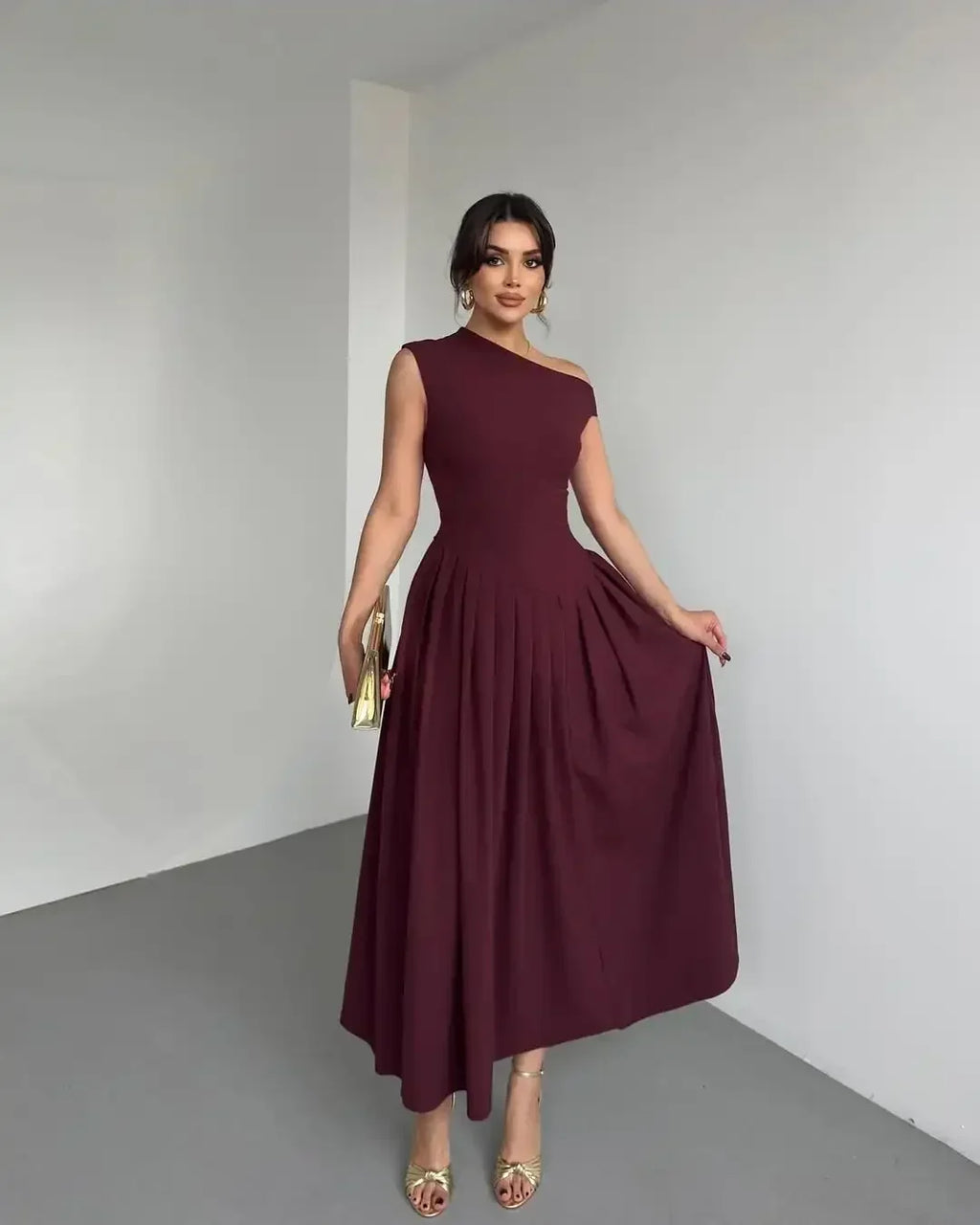 Robe longue cintrée à col incliné sans bretelles pour femmes, monochromatique, taille en fibre, robe trapèze, vêtements pour femmes, nouvelle mode, printemps, été, 2025