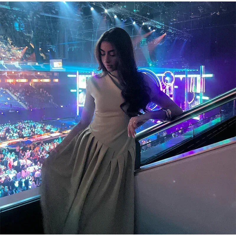 Robe longue cintrée à col incliné sans bretelles pour femmes, monochromatique, taille en fibre, robe trapèze, vêtements pour femmes, nouvelle mode, printemps, été, 2025